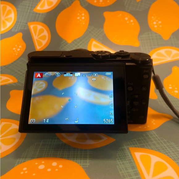 Panasonic Lumix DMC-LX10 (LX15 in some markets) - Picture 10 of 11